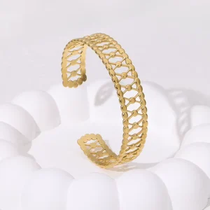 Waterproof Minimalist French Retro Bracelet Does Not Fade 18K Gold plated Simple and Versatile Hollow Temperament Stainless