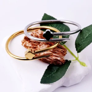 Waterproof Tarnish Free Stainless Steel Clover Bracelet 18K Gold Plated Titanium Steel Fashion Bracelets & Bangles