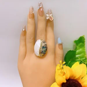 White Enamel Statement Ring Gold Trim Chunky Wide Band Ring Natural Shell Texture Elegant Finger Jewelry for Daily Occasions