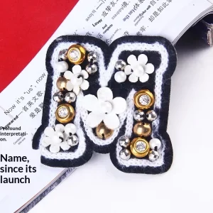 White Leather Flower Rhinestone Bead Gold Diamond Emblem Patch Beaded Clothing Chinese Letter M shaped Fashion Brooch