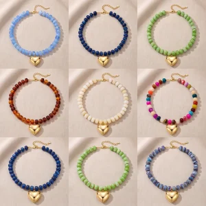 Women Minimalistic Heart Pendant Necklace Plastic Beads Resin Acrylic Statement Beaded Chunky Necklace