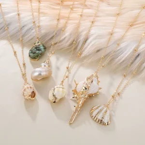 Women’s Fashion Accessories Beach Seashell Conch Pendant Necklace With Gold-Plated Edge