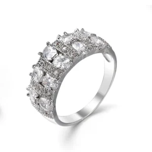 Women’s Fashion Jewelry Luxury Crystal Zircon Rings Popular Jewelry Romantic Engagement Wedding Ring Designer Inspiration Design