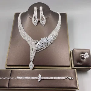 Women’s Fashion Jewelry Set Gold Plated Silver Rhinestone Drop Necklace and Earring for Party and Wedding Dresses Accessory