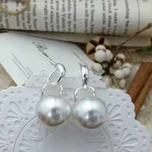 Women’s High End Minimalist Silver Needle French Retro Stud Drop Earrings Unique Design Imitation Pearl Zinc Alloy Ball Fashion