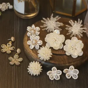 Women’s Pearl Flower French Simple Stud Earrings