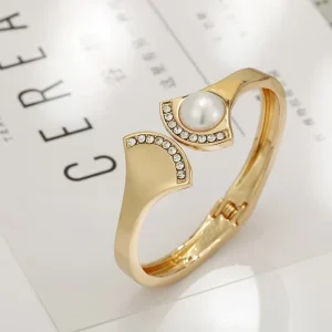 Women’s Punk Statement Gold Plated Zinc Alloy Cuff Bracelet Fashion Asymmetrical Full Crystal Hinged Bangles Jewelry for Parties
