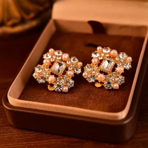 Women’s Retro Fashion Clip Earrings Geometric Pleated Flower Pearl Alloy 18k Gold Plated Insert Trendy Party Style