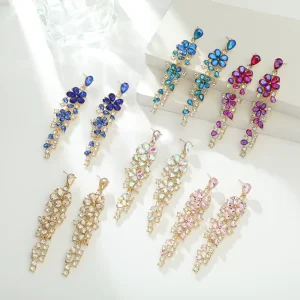 Women’s Summer Fashion Metal Crystal Long Geometric Pendant Earrings Simple Statement Rhinestone for Campus Party