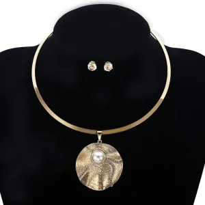 XD180624 Fashion Elegant Costume Jewelry Set for Women Round Pendant Choker Necklace and Earrings Set
