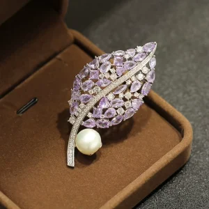 ZHENXUN Fashion Luxury Vintage Heavy Industry Zircon Leaf Brooch Natural Freshwater Pearl Plating Men Women Wedding Factory