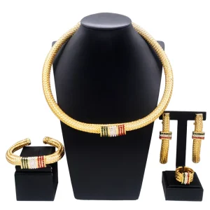 Zhuerrui Dubai Gold Plated Jewelry Sets Italian Elegant Ladies Necklace Sets Brazil Fashion Costume Jewelry Set H30104